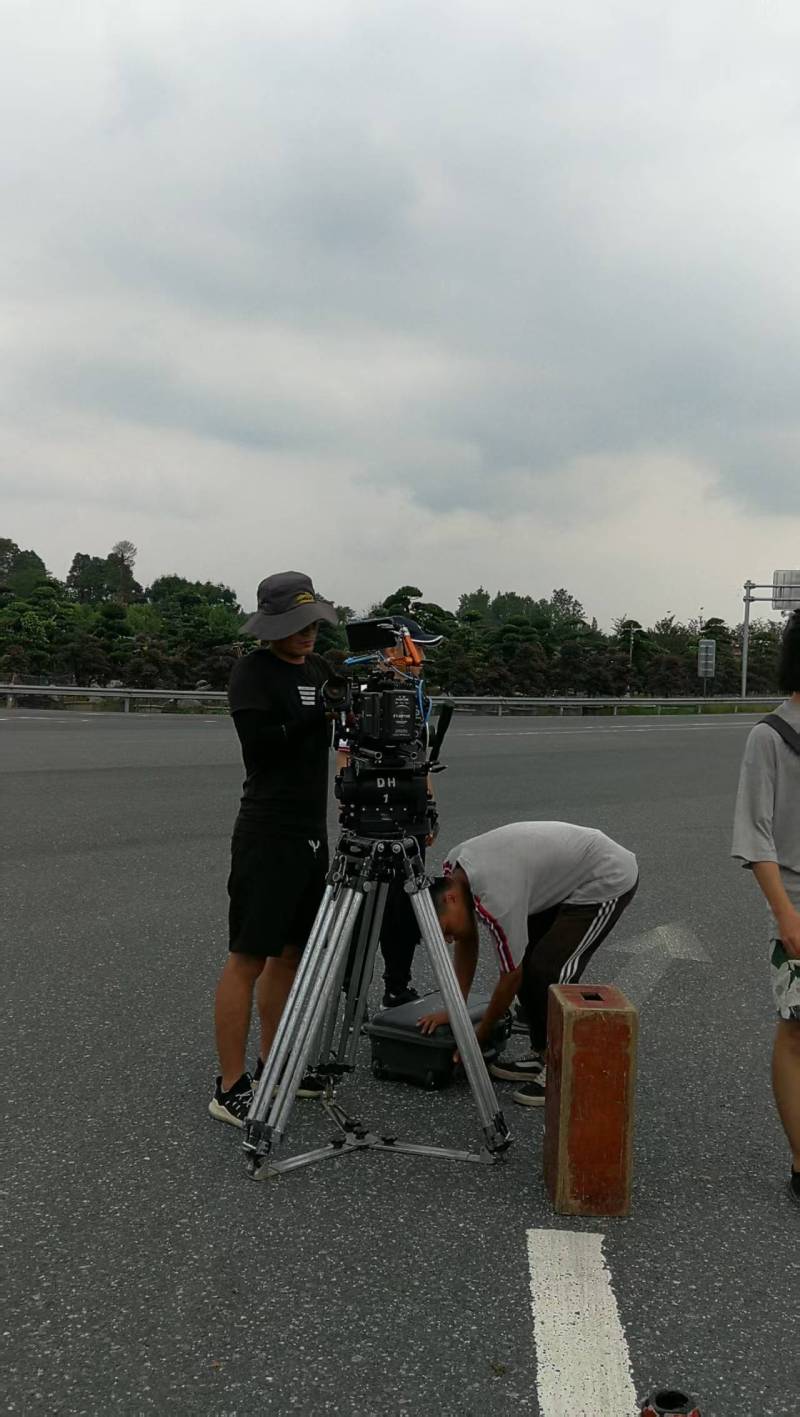 黄骅市TVC拍摄公司：唤醒集体记忆，构建跨代际沟通桥梁